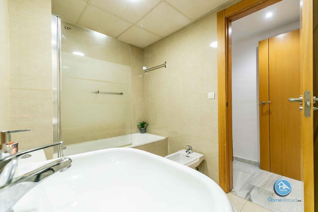 Paseo De La Salud Apartman Málaga Kültér fotó