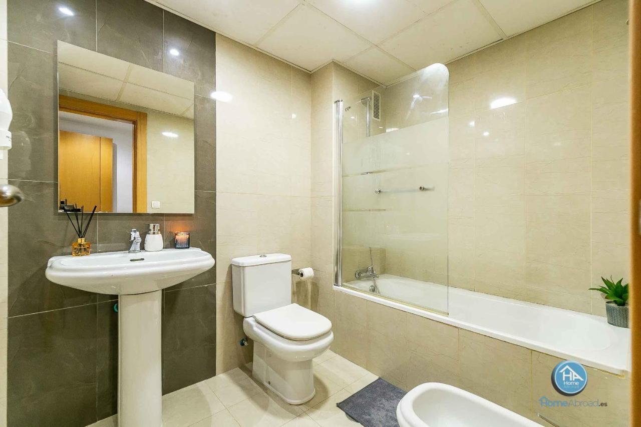 Paseo De La Salud Apartman Málaga Kültér fotó